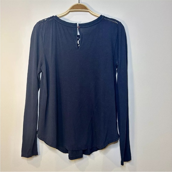 Loft Navy Long Sleeve Rayon Blouse With Lace Bodice And Back Keyhole Neck Size S - Picture 2 of 5